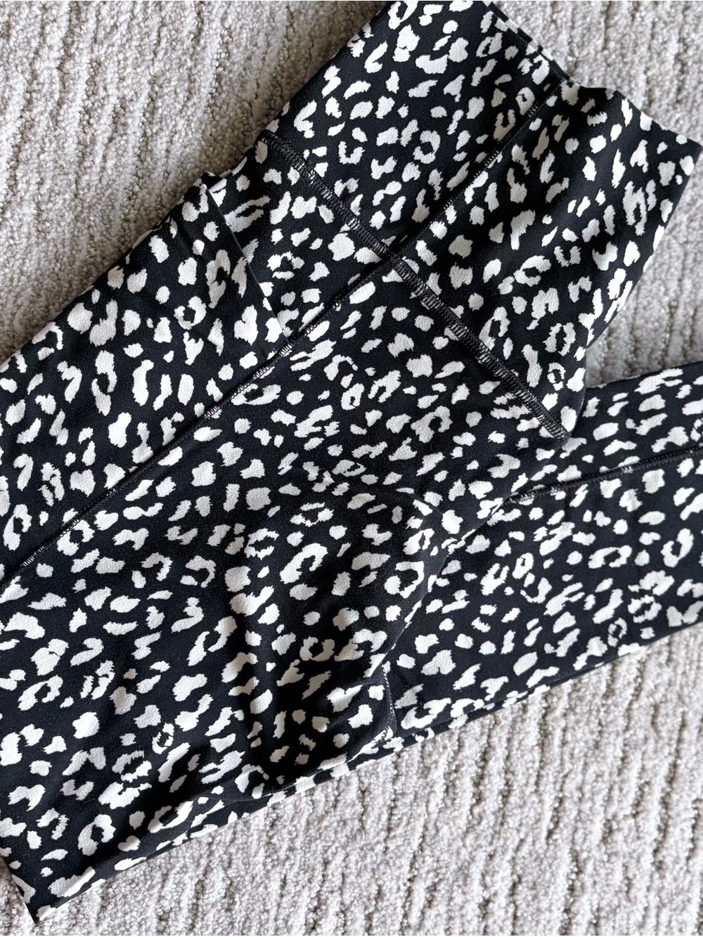 Athleta Black & White Leopard Print High-Rise Leggings Salutation Stash printed